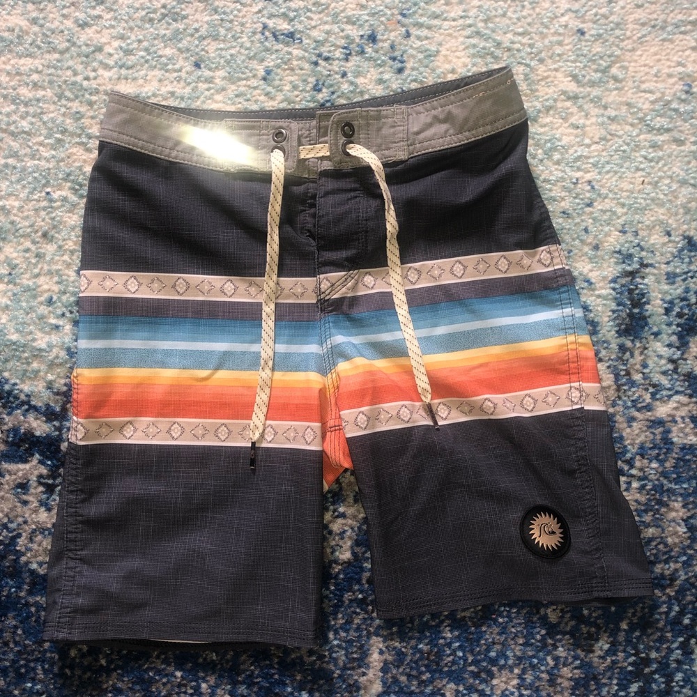 Boys Quiksilver boardshorts